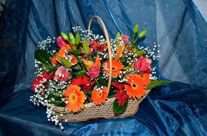 Flower basket with gerbera and lilies