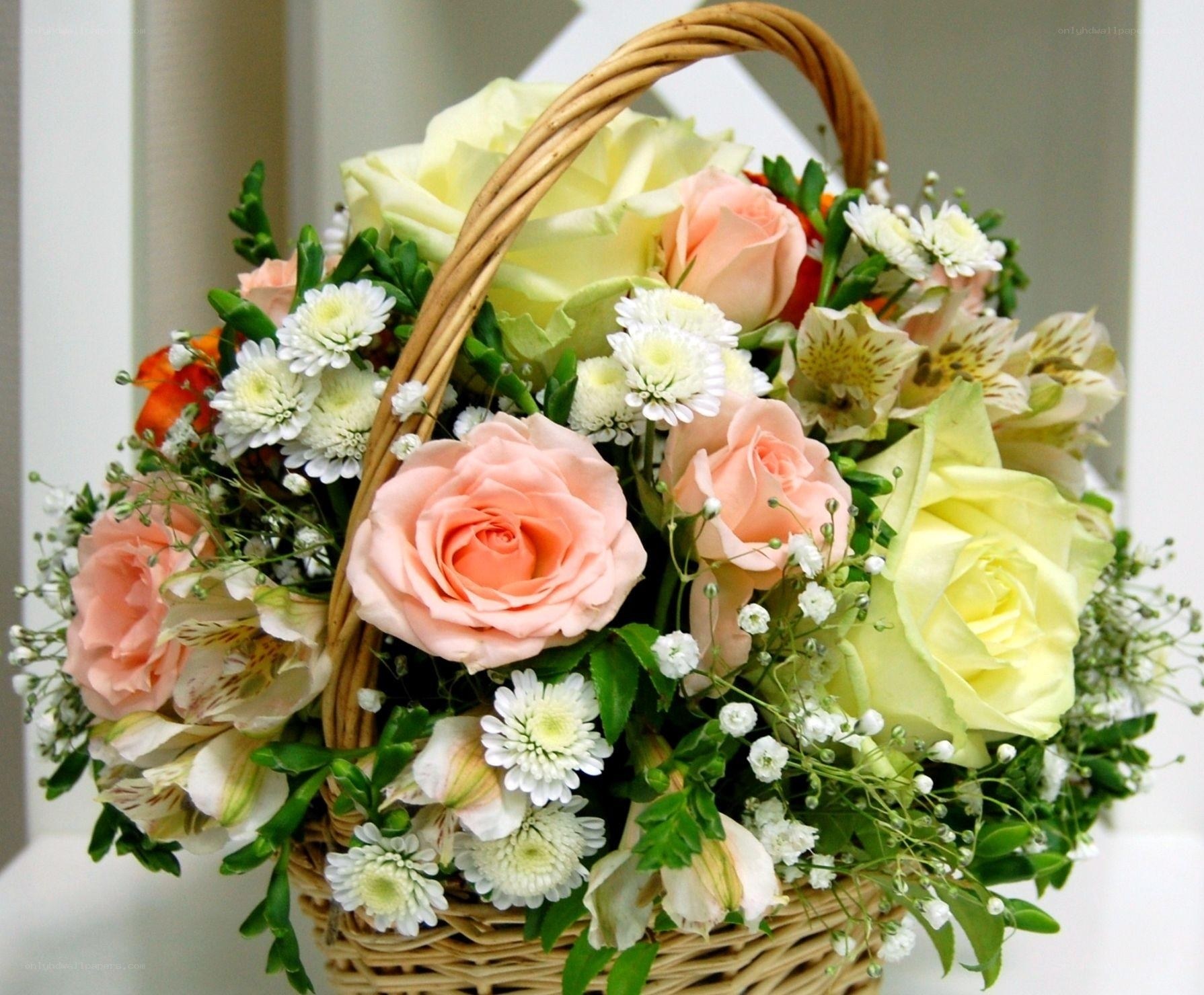 Flower basket with roses