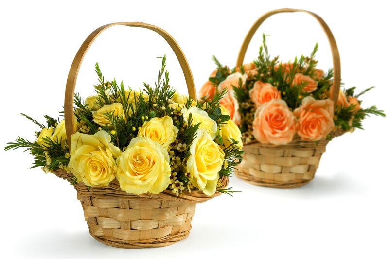 Flower baskets with roses