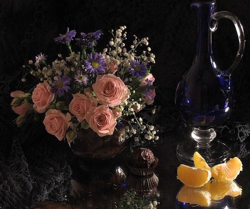 Flower Bouquet and Fruit — Black