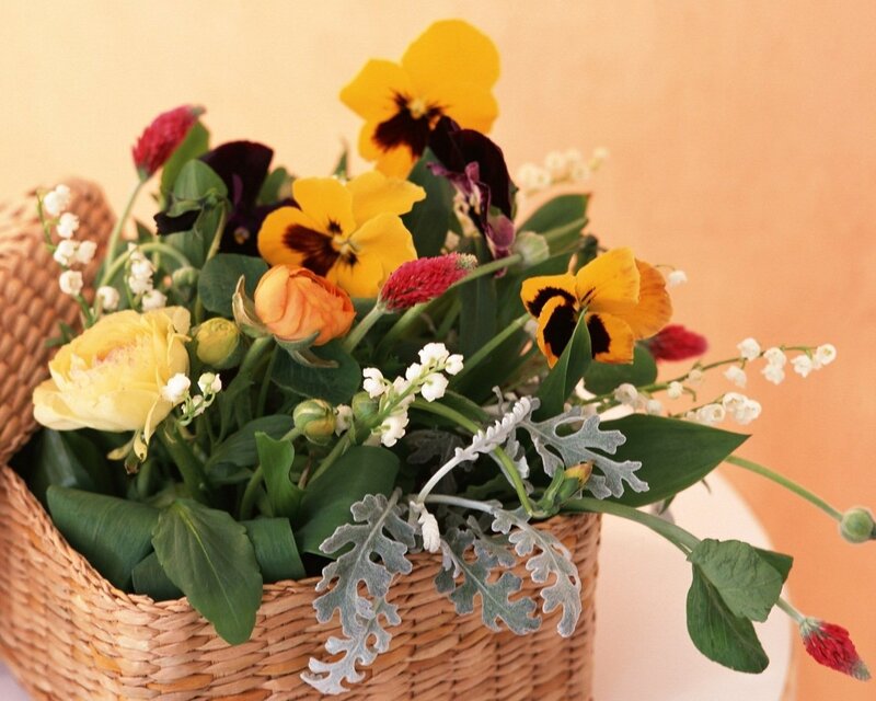 Flower bouquet in a basket