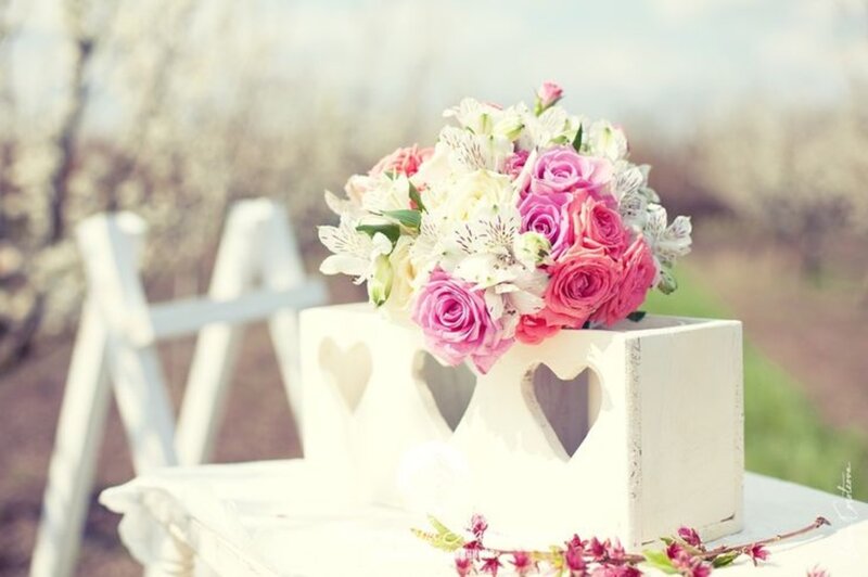Flower Bouquet in Box — Pink, Serene