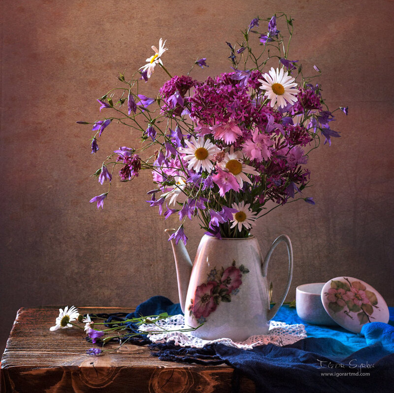 Flower Bouquet in Pitcher — Purple, Calm