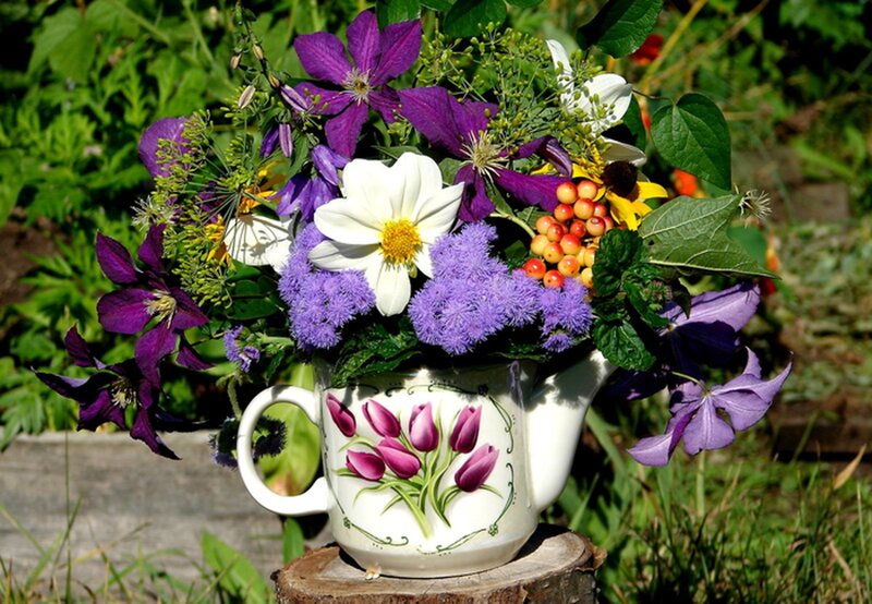 Flower Bouquet in Teapot — Purple, Serene