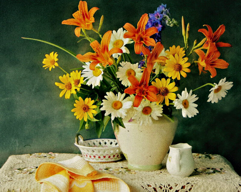 Flower Bouquet in Vase — Orange