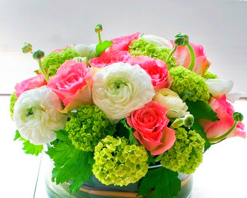 Flower Bouquet in Vase — Pink, Bright