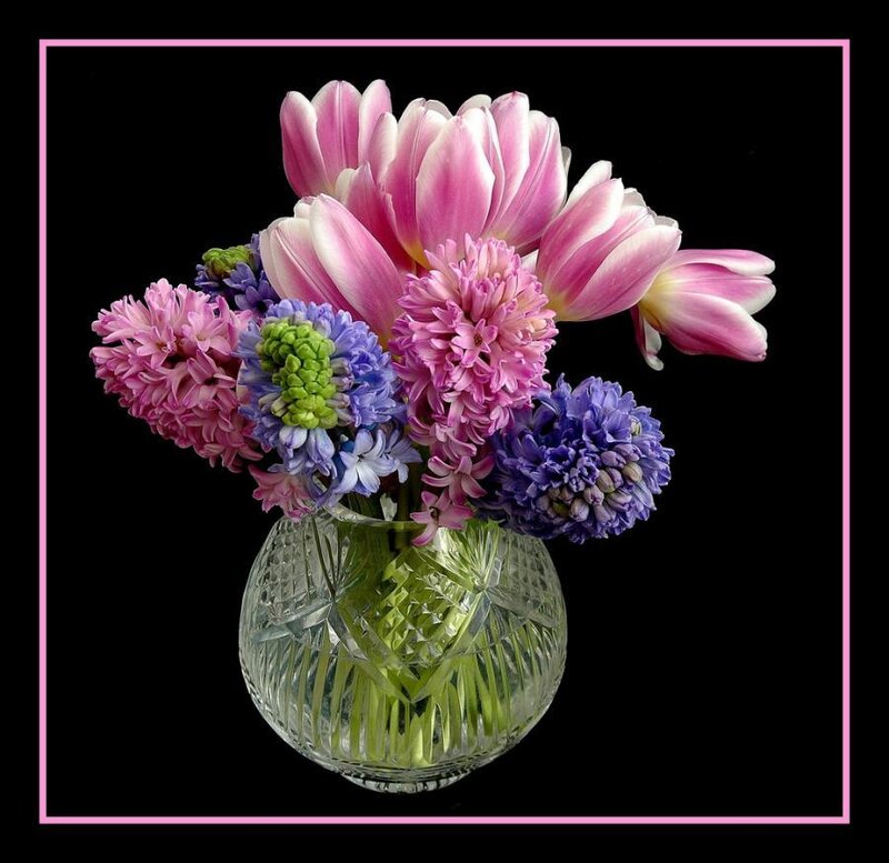 Flower Bouquet in Vase — Pink