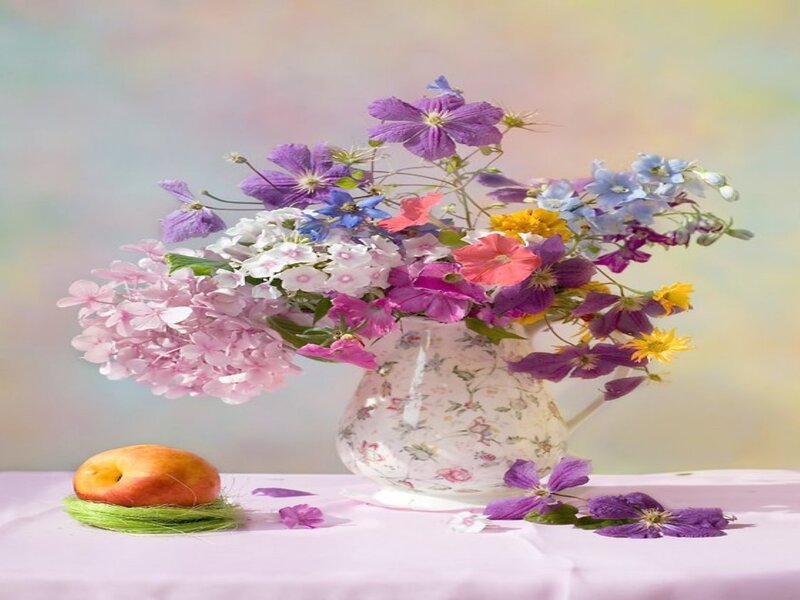 Flower Bouquet in Vase — Purple, Serene