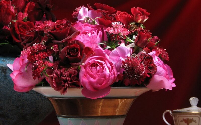 Flower Bouquet in Vase — Red, Dramatic, Photograph, Teapot