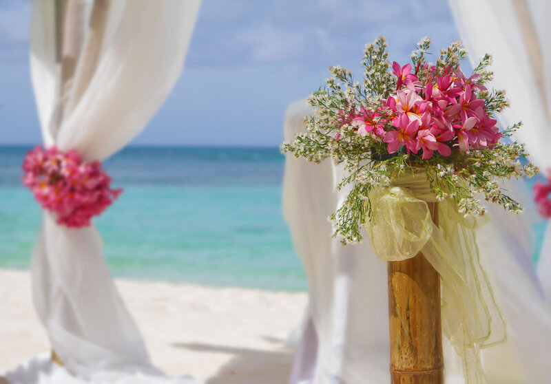 Flower Bouquet on Beach — Pink