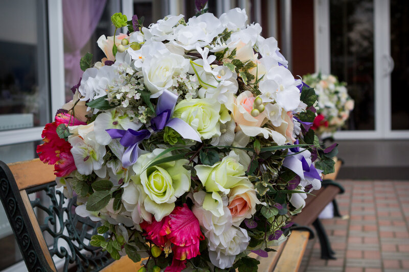 Flower Bouquet on Bench — White