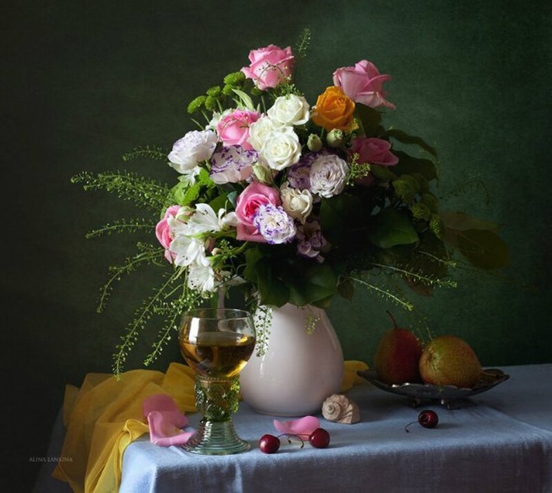 Flower Bouquet on Table — Green, Serene