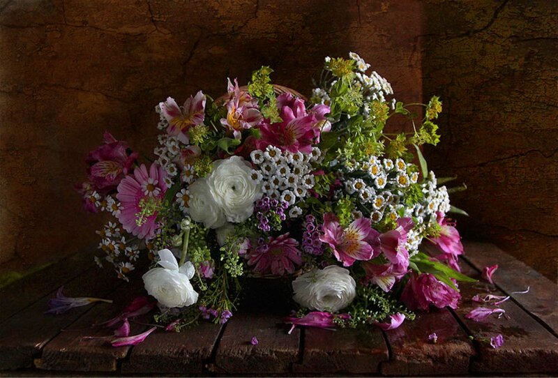 Flower Bouquet on Table — Pink, Dramatic