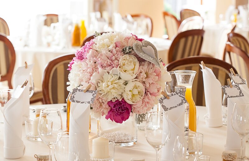 Flower Bouquet on Table — Pink, Elegant