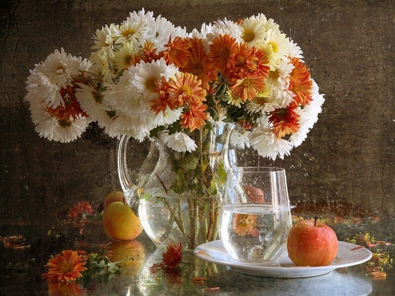Flower Bouquet with Apples — White