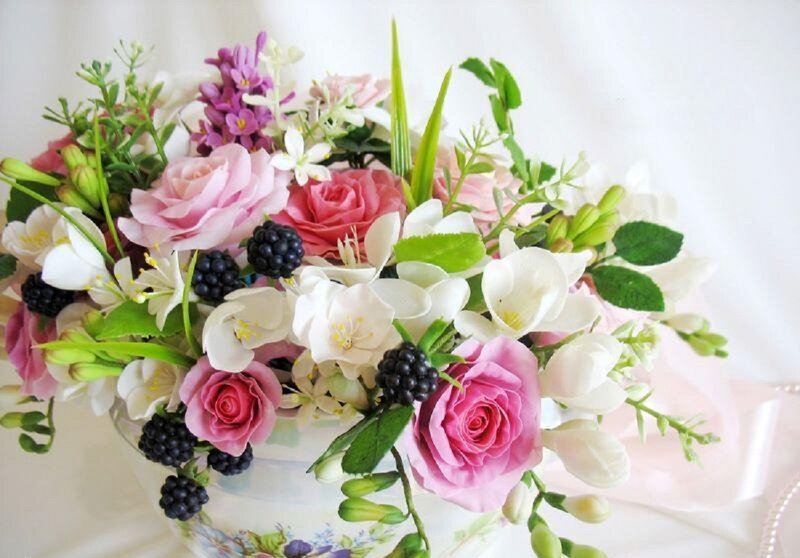 Flower Bouquet with Berries