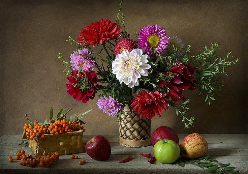 Flower Bouquet with Fruit — Brown