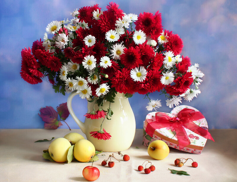 Flower Bouquet with Fruit — Red, Calm