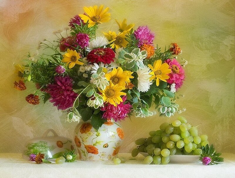 Flower Bouquet with Grapes