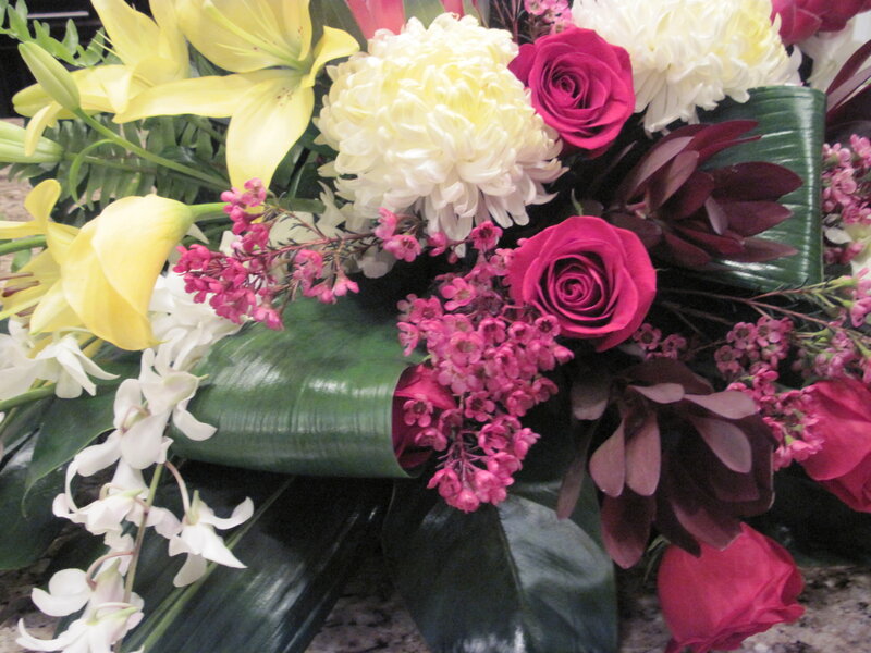 Flower Bouquet with Roses — Yellow