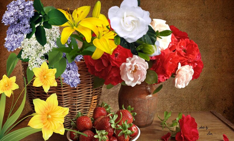 Flower Bouquet with Strawberries