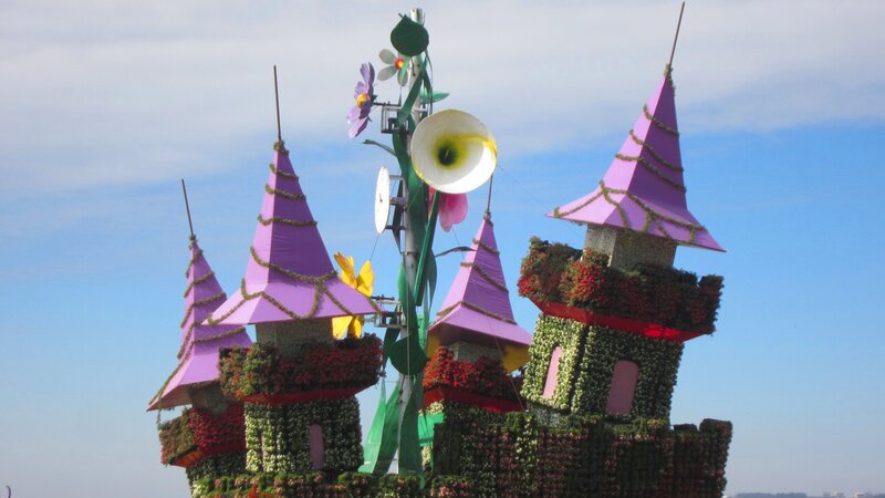 Flower-covered Castle Float