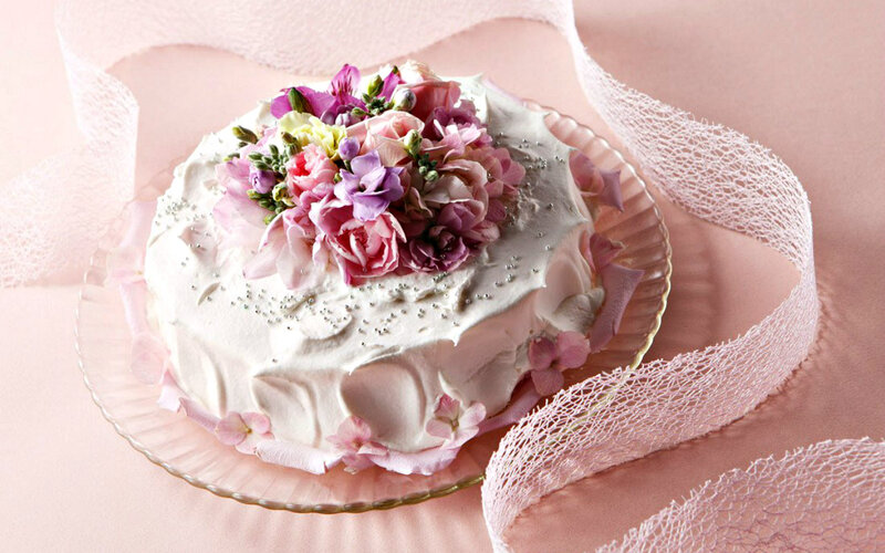 Flower-decorated Cake — Pink, Elegant