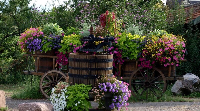 Flower-filled Cart — Green, Serene