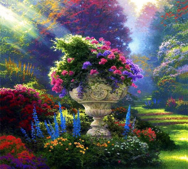 Flower-filled Urn in Garden — Green