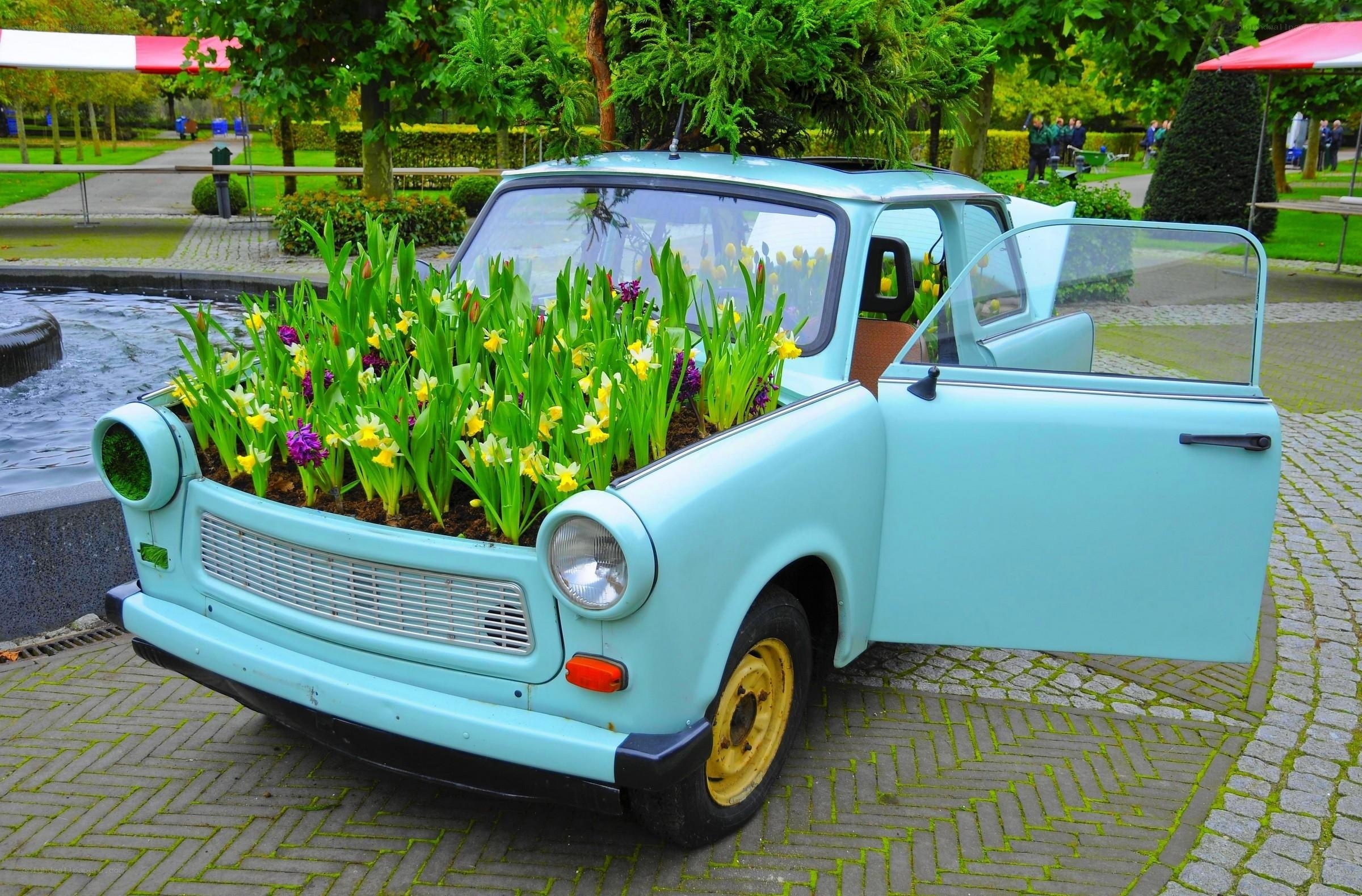 Flower-filled vintage car display