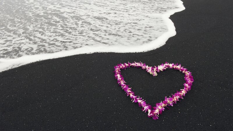 Flower Heart on Black Sand — Serene