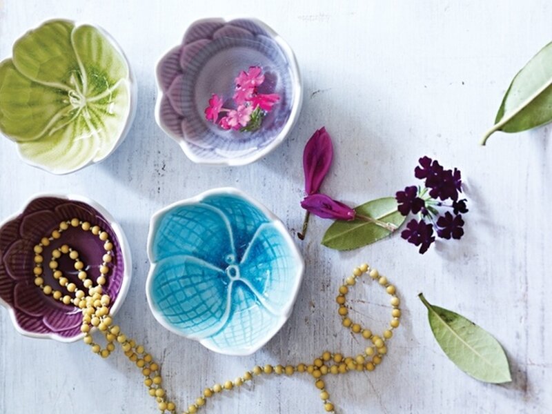Flower-shaped Bowls