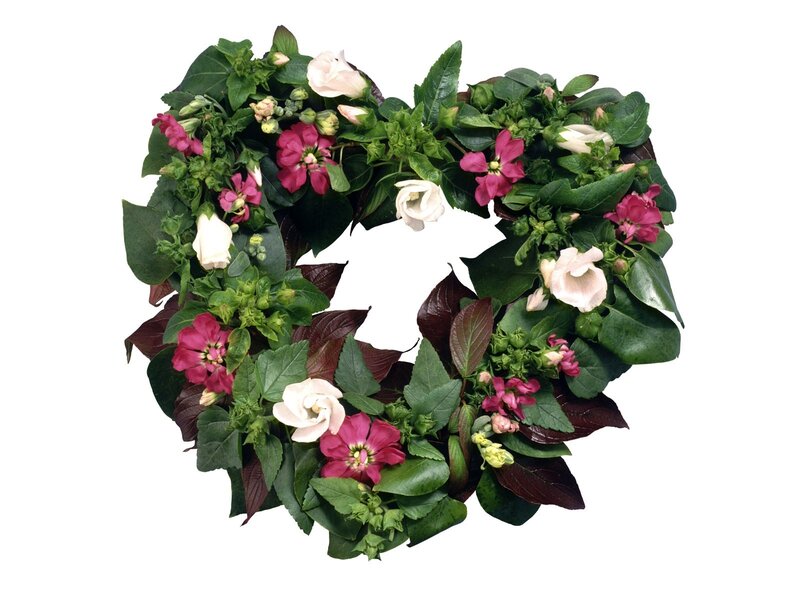 flower wreath with pink and white blooms