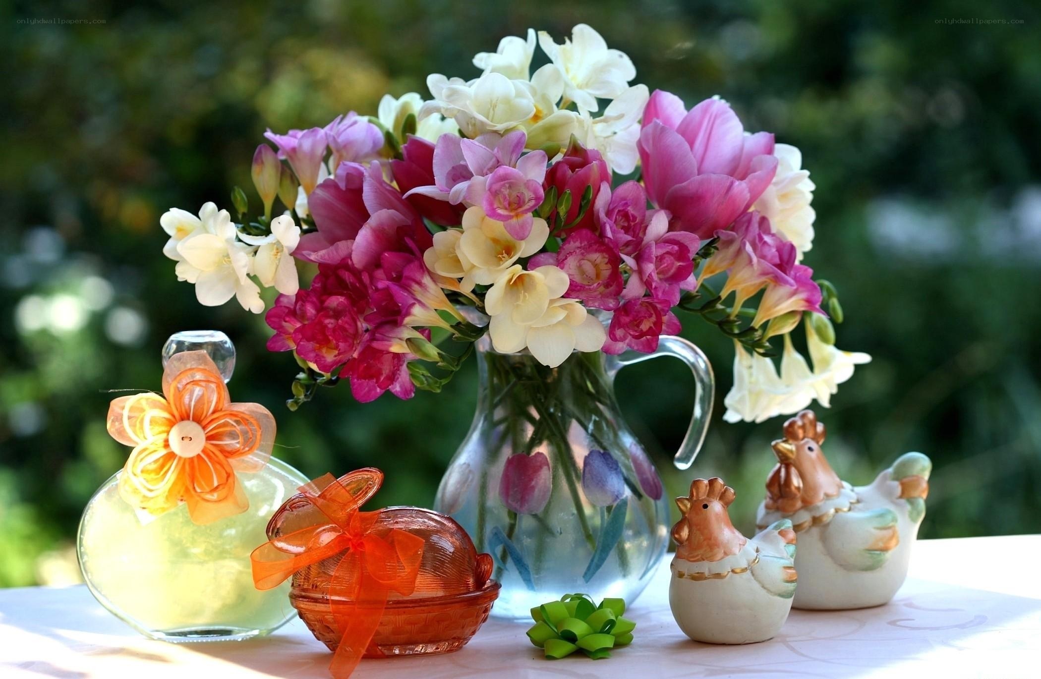 Flowers and decorative items
