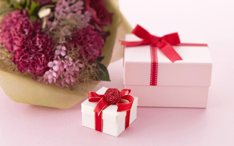 Flowers and Gift Boxes — Pink
