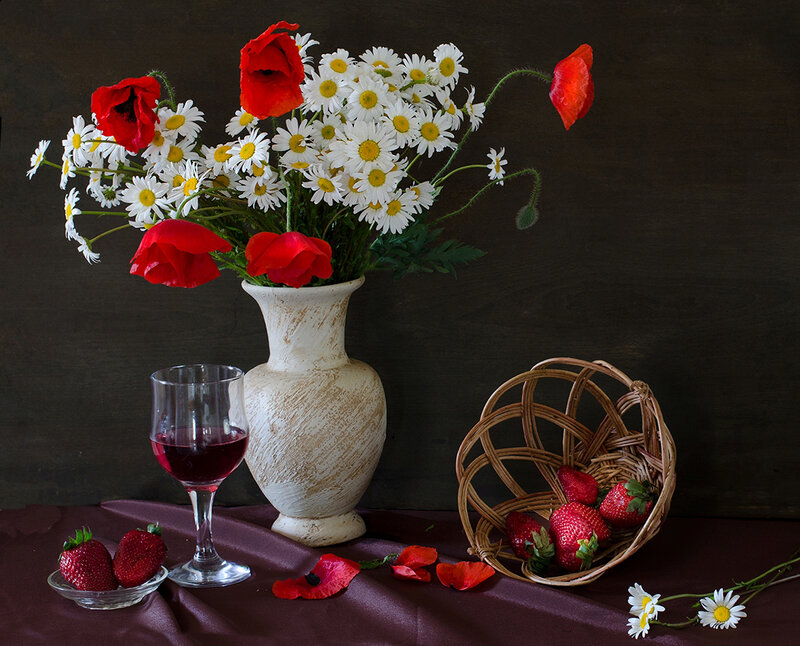 Flowers and Strawberries — White, Calm