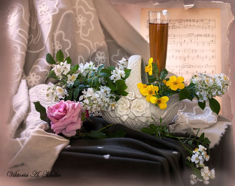Flowers in a Basket — White, Serene