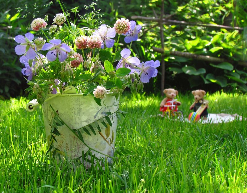Flowers in a Bucket — Green