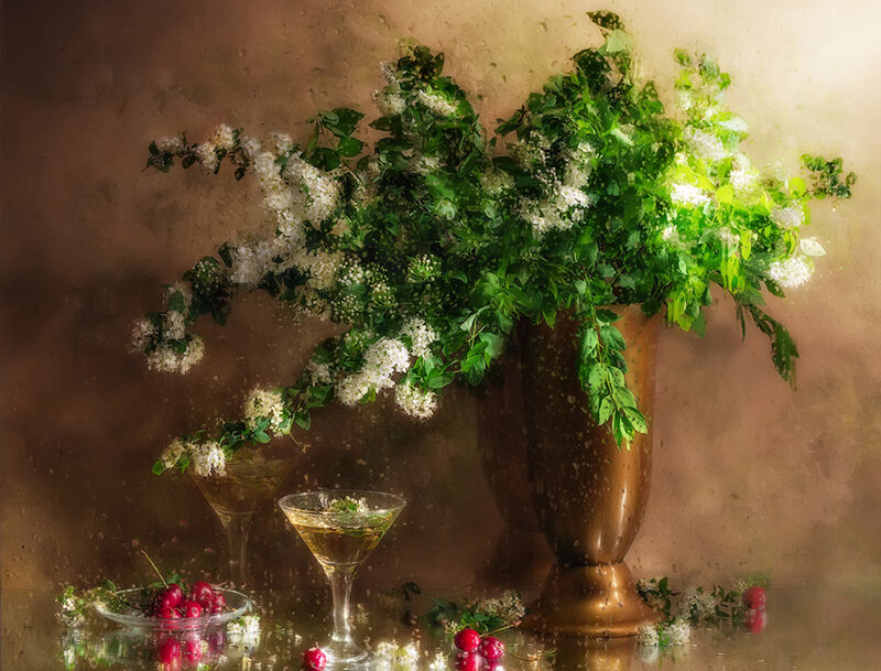 Flowers in a Vase — Green, Dramatic, Photograph