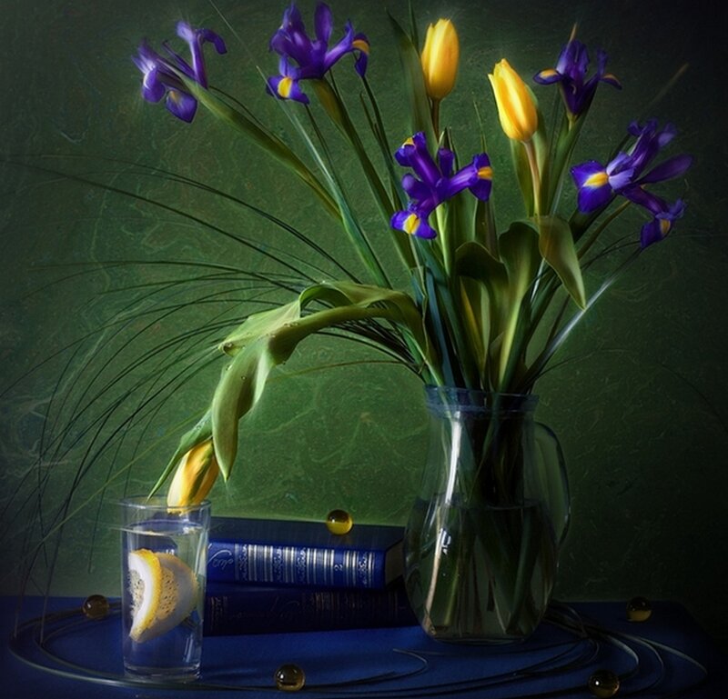 Flowers in a Vase — Green