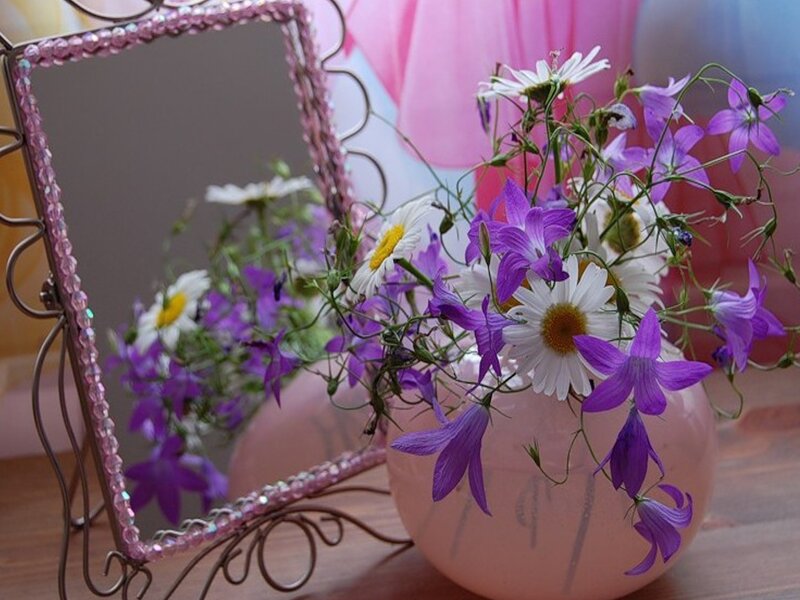 Flowers in a Vase — Purple, Calm