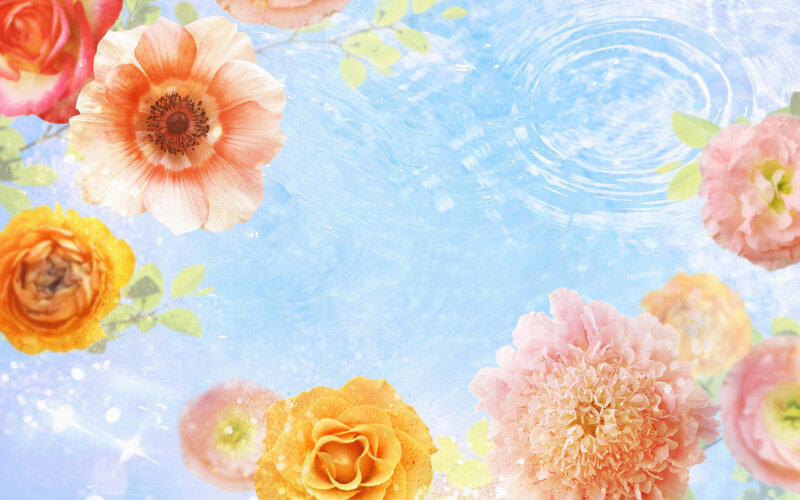 Flowers in Water — Blue