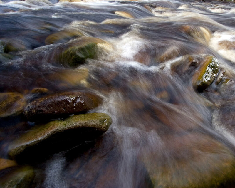 Flowing Stream Water — Brown, Dynamic