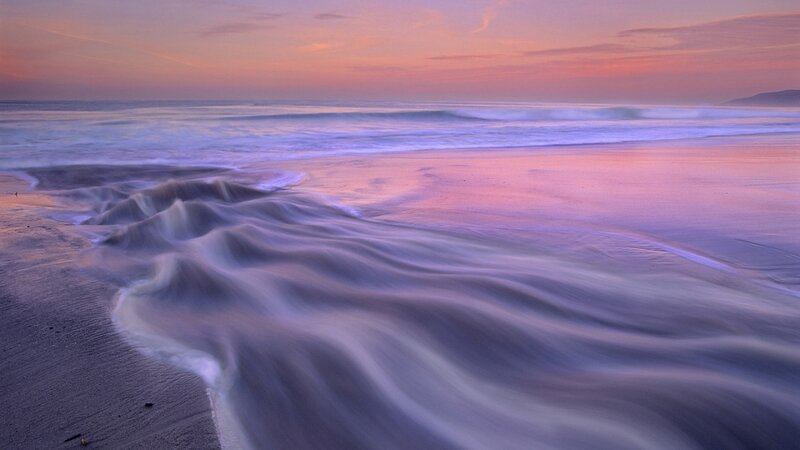 Flowing Water on Beach — Purple