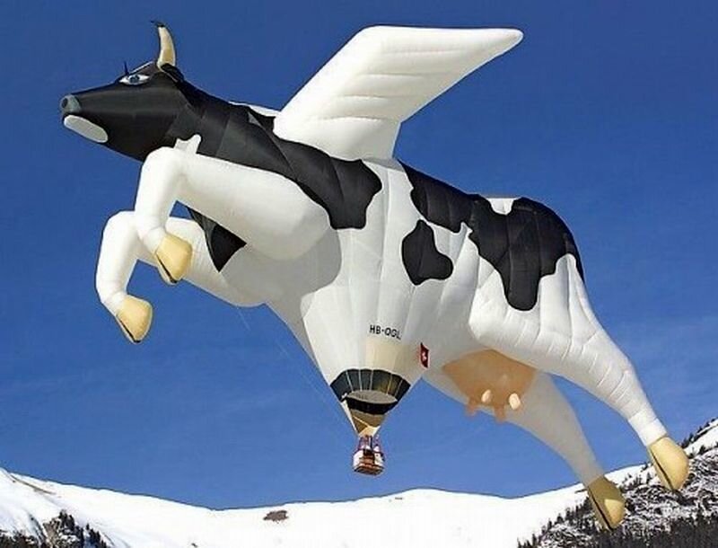 Flying Cow Balloon