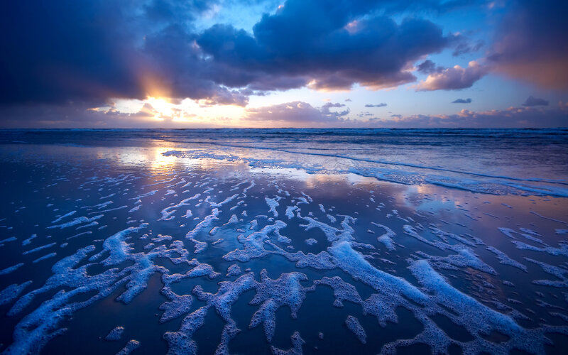 Foamy Beach at Sunset — Ocean