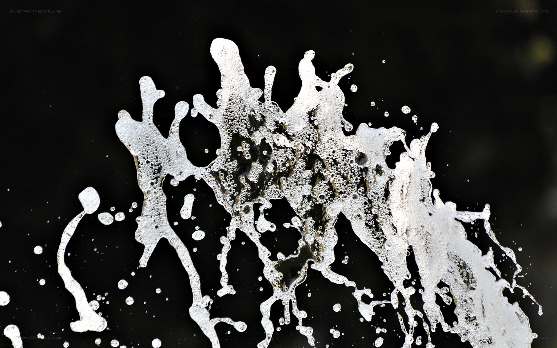 foamy liquid splash
