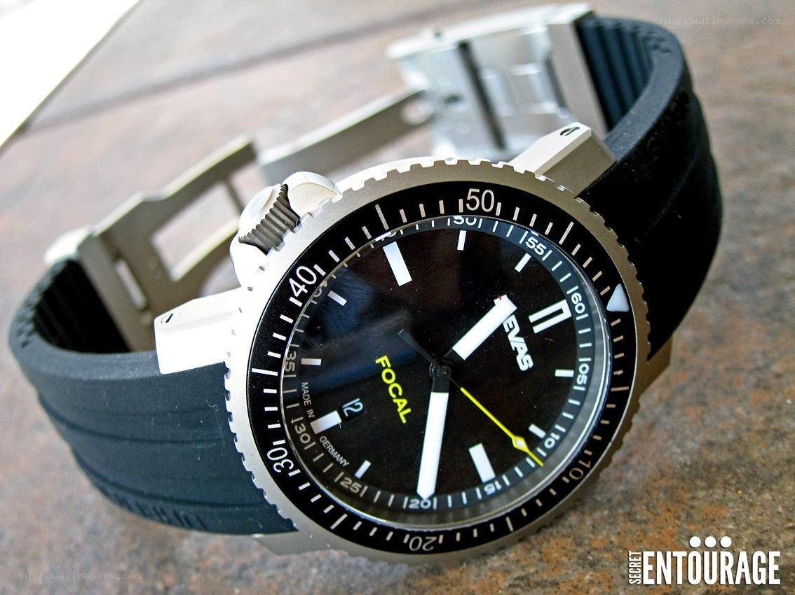 Focal Evas watch on display