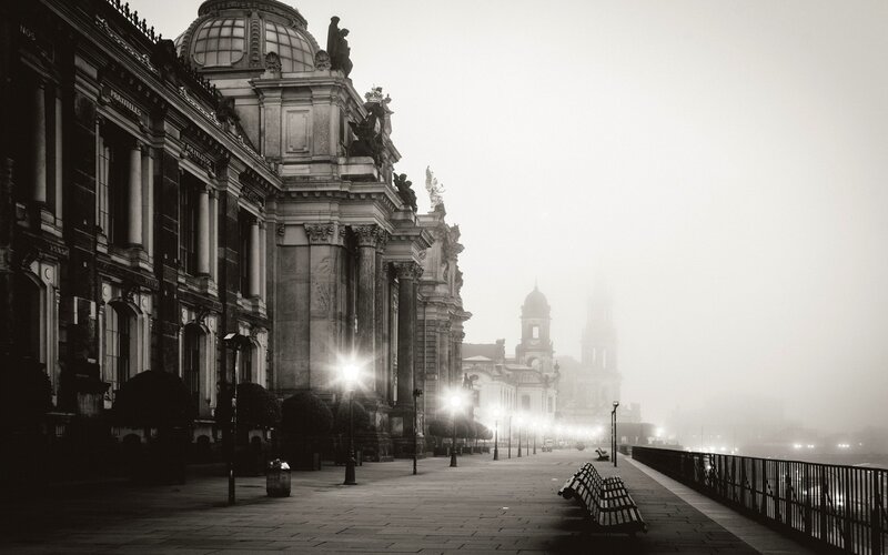 Foggy City Promenade