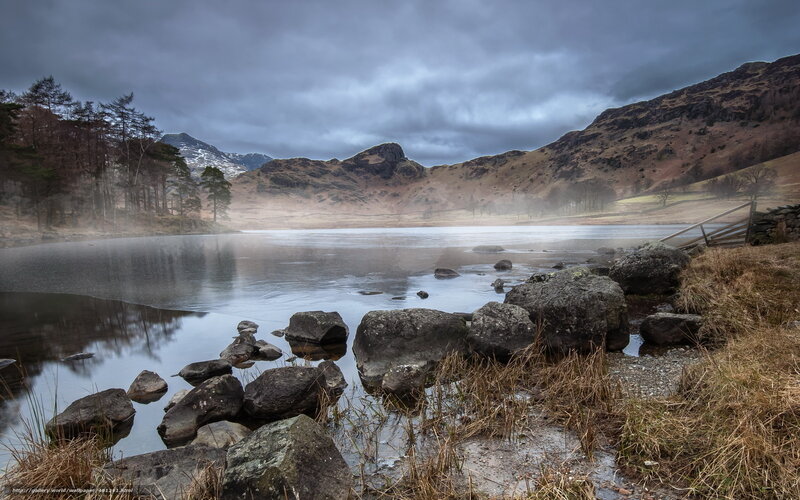 Foggy Lake with Mountains — Gray
